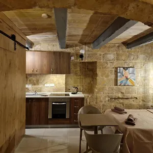 Renovated 16th Century House In Holiday home
